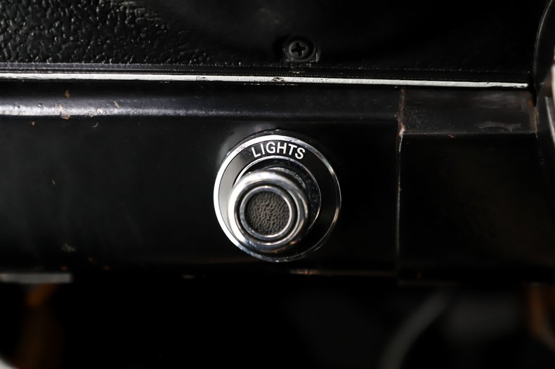 Ford-Mustang-1973-White-White-31