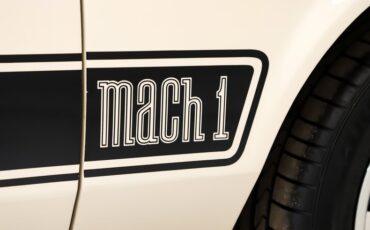 Ford-Mustang-1973-White-White-32
