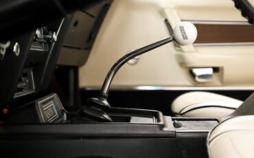 Ford-Mustang-1973-White-White-36