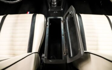 Ford-Mustang-1973-White-White-38