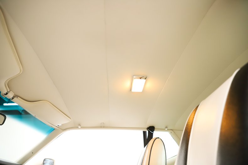 Ford-Mustang-1973-White-White-40