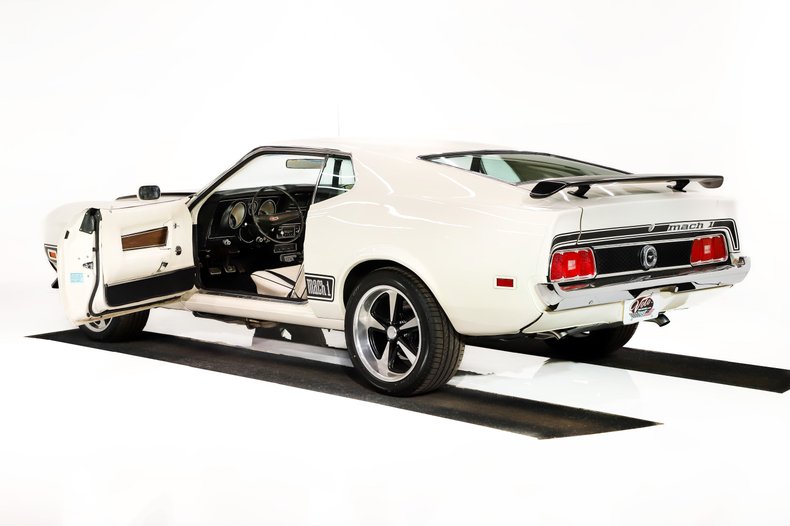 Ford-Mustang-1973-White-White-41
