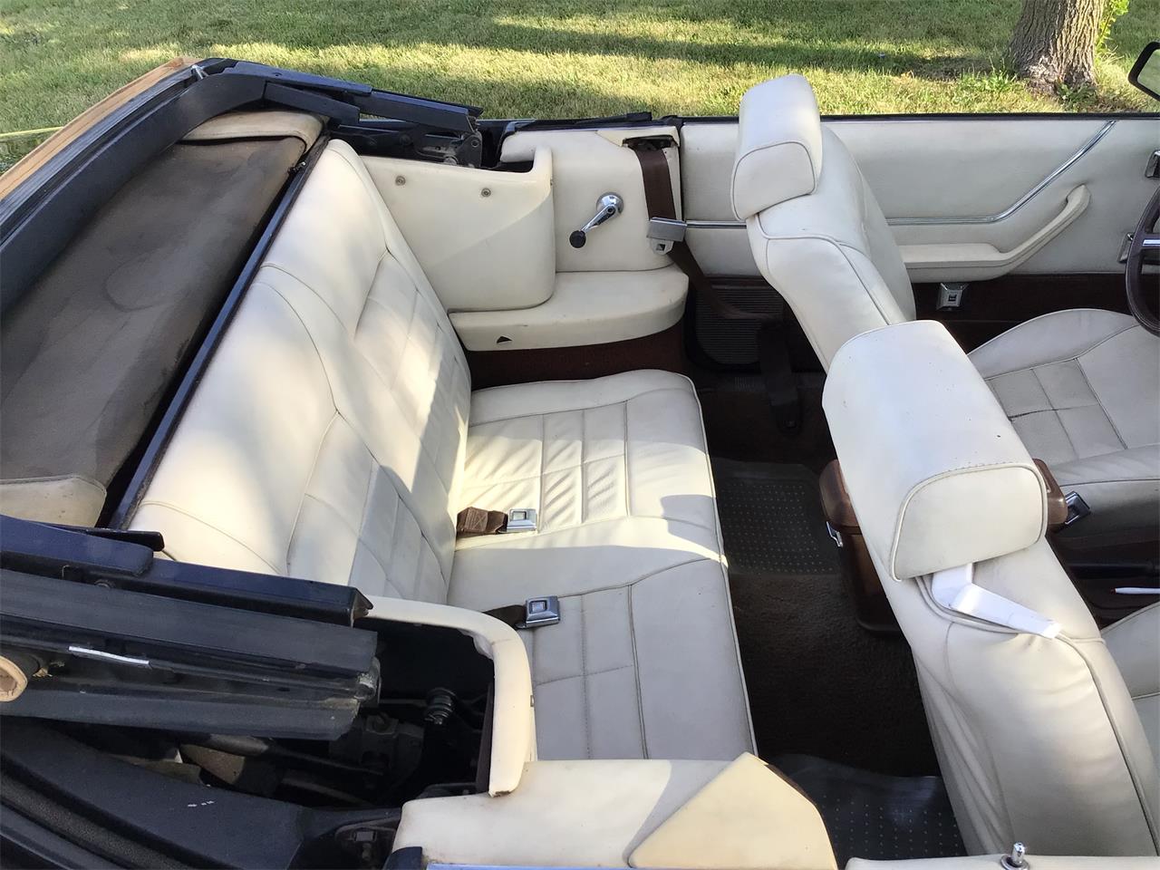 Ford-Mustang-1983-Brown-White-10