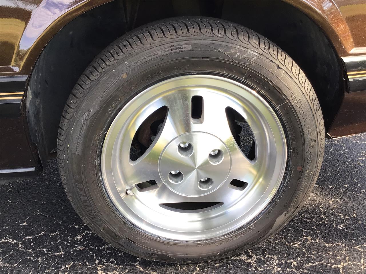 Ford-Mustang-1983-Brown-White-27