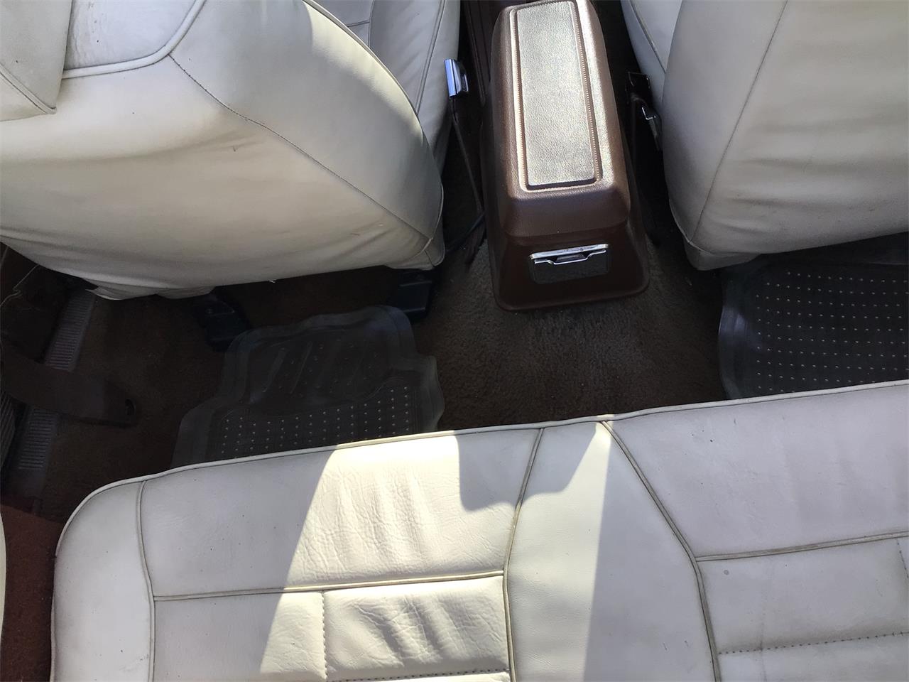 Ford-Mustang-1983-Brown-White-8