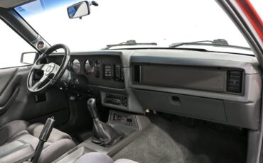 Ford-Mustang-1985-Hatchback-15
