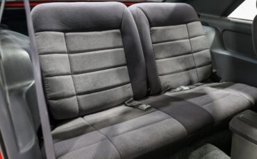 Ford-Mustang-1985-Hatchback-17