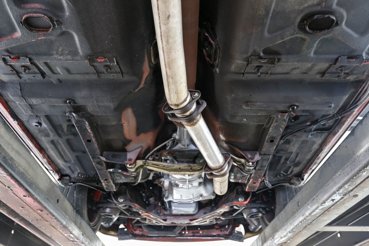 Ford-Mustang-1985-Hatchback-21