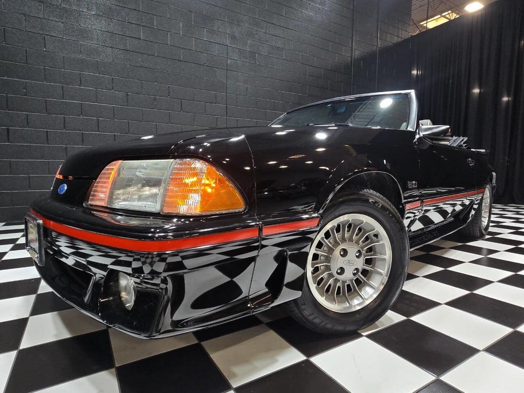 Ford-Mustang-1987-Convertible-1