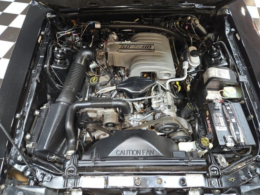 Ford-Mustang-1987-Convertible-7