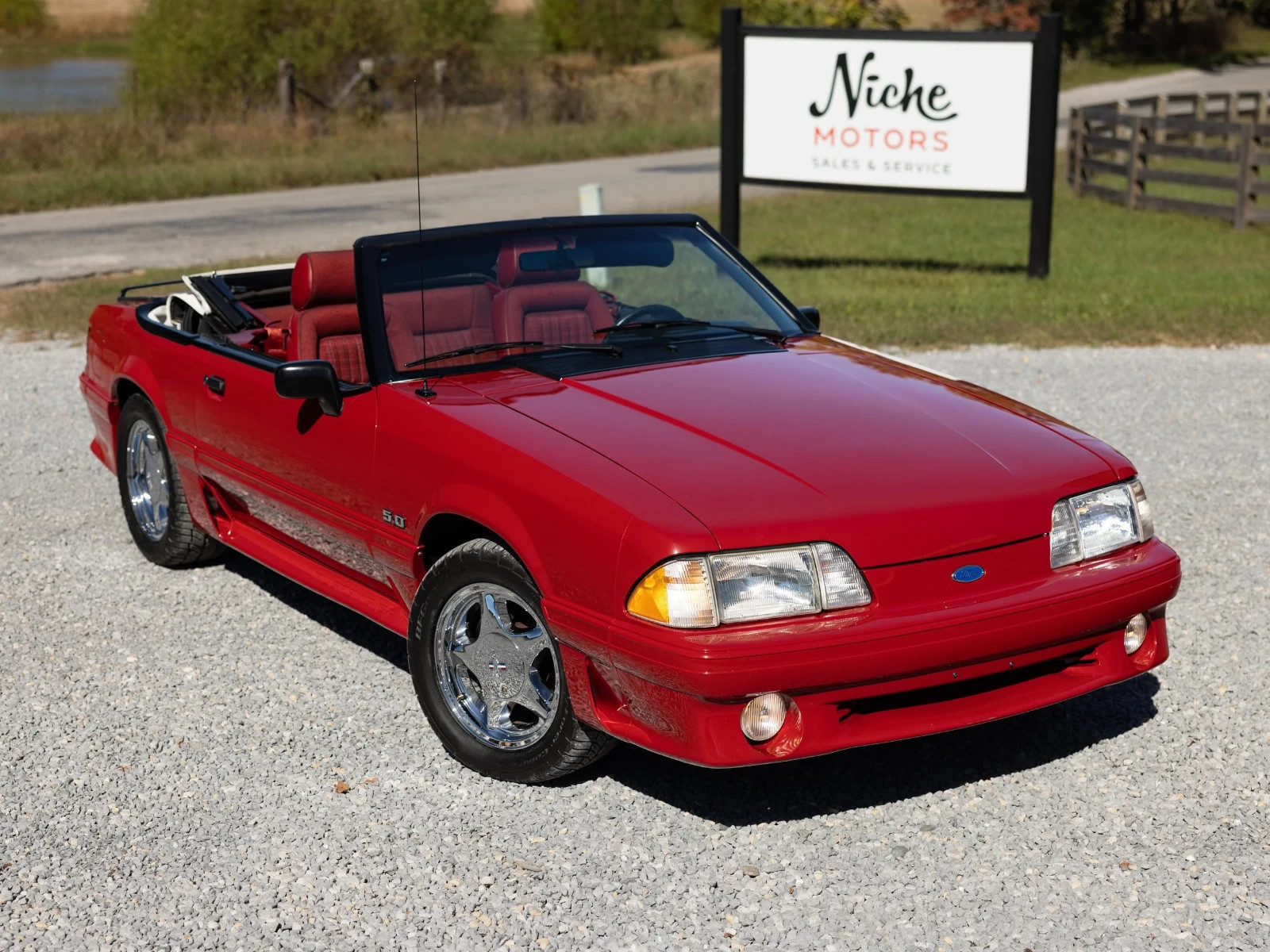 Ford-Mustang-1989-Convertible-1