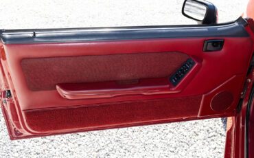 Ford-Mustang-1989-Convertible-15