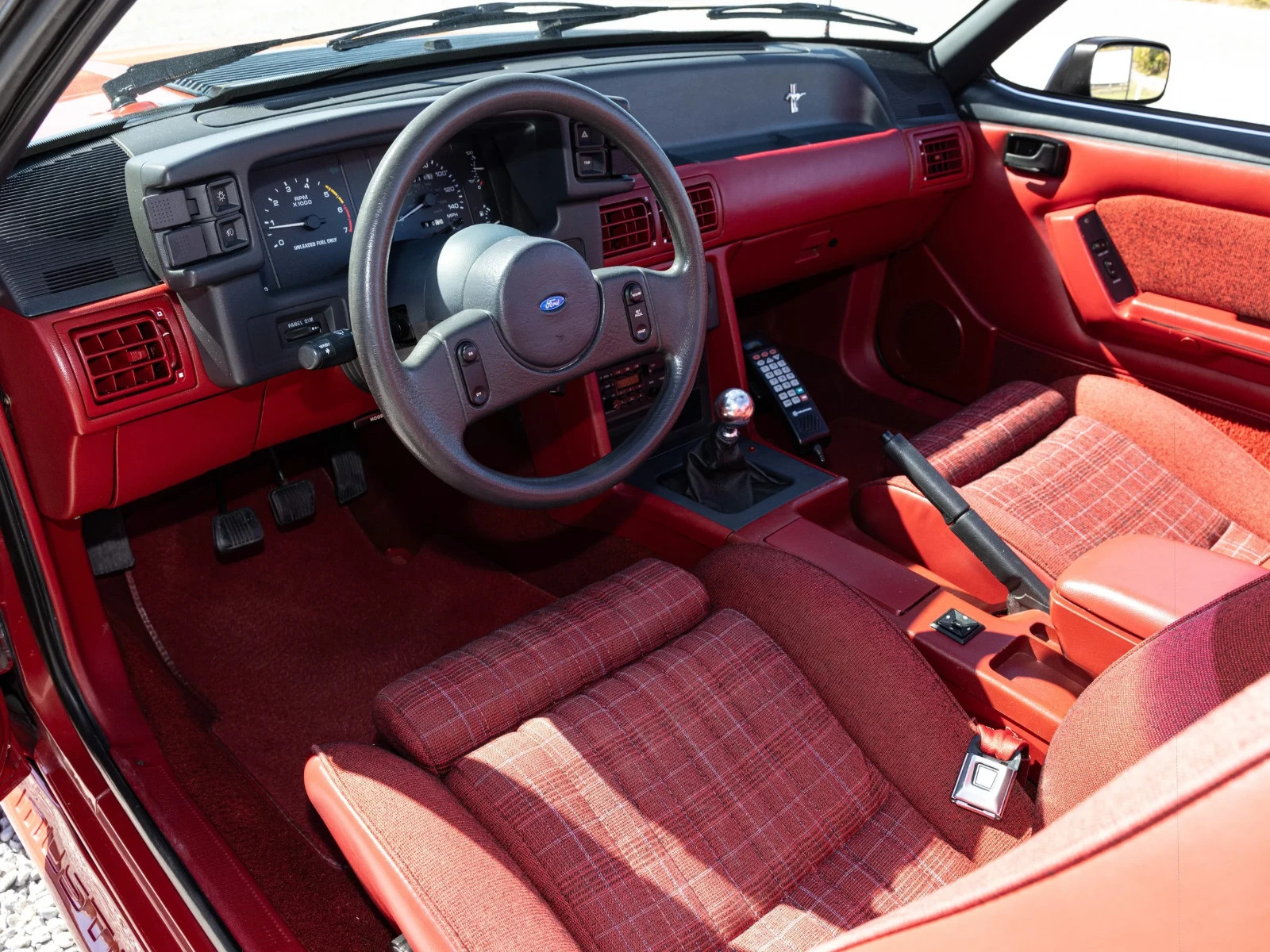 Ford-Mustang-1989-Convertible-16