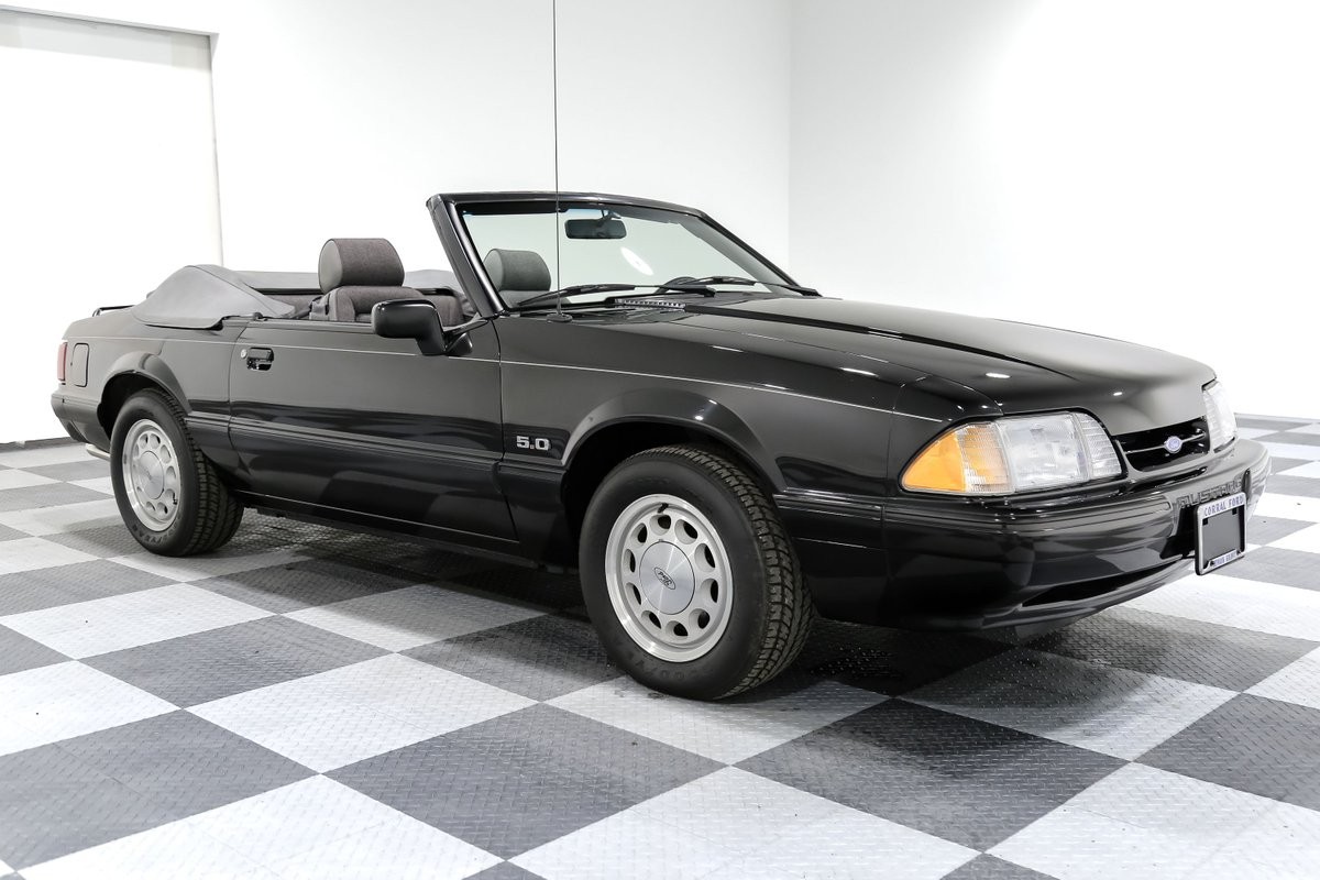 Ford Mustang 1989 Convertible