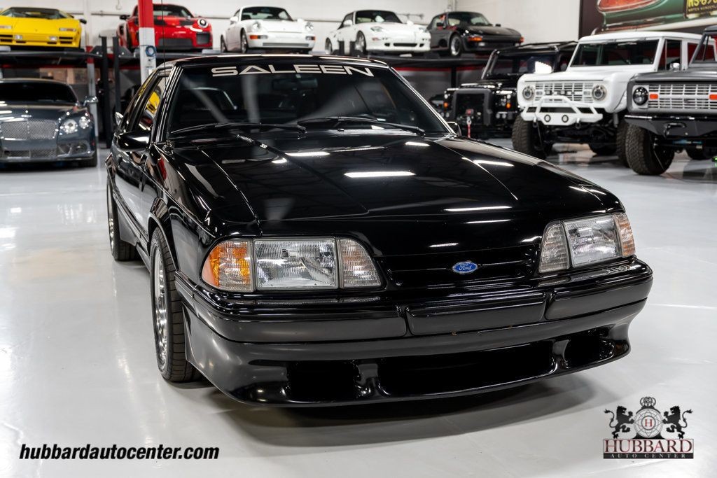 Ford-Mustang-1989-Hatchback-10