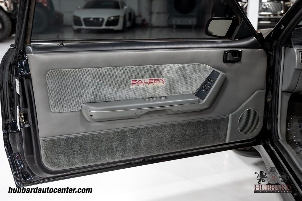 Ford-Mustang-1989-Hatchback-11