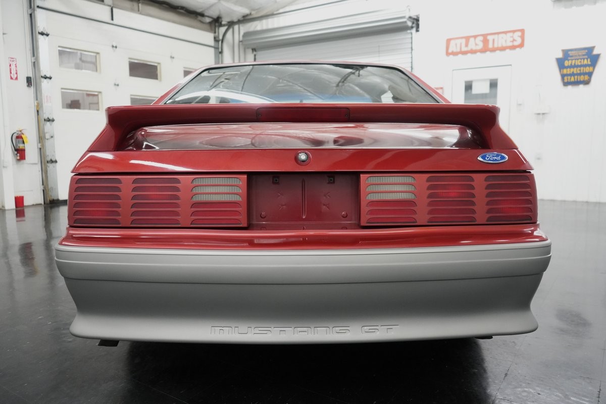 Ford-Mustang-1992-Hatchback-12