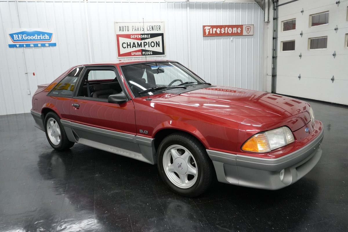 Ford-Mustang-1992-Hatchback-19