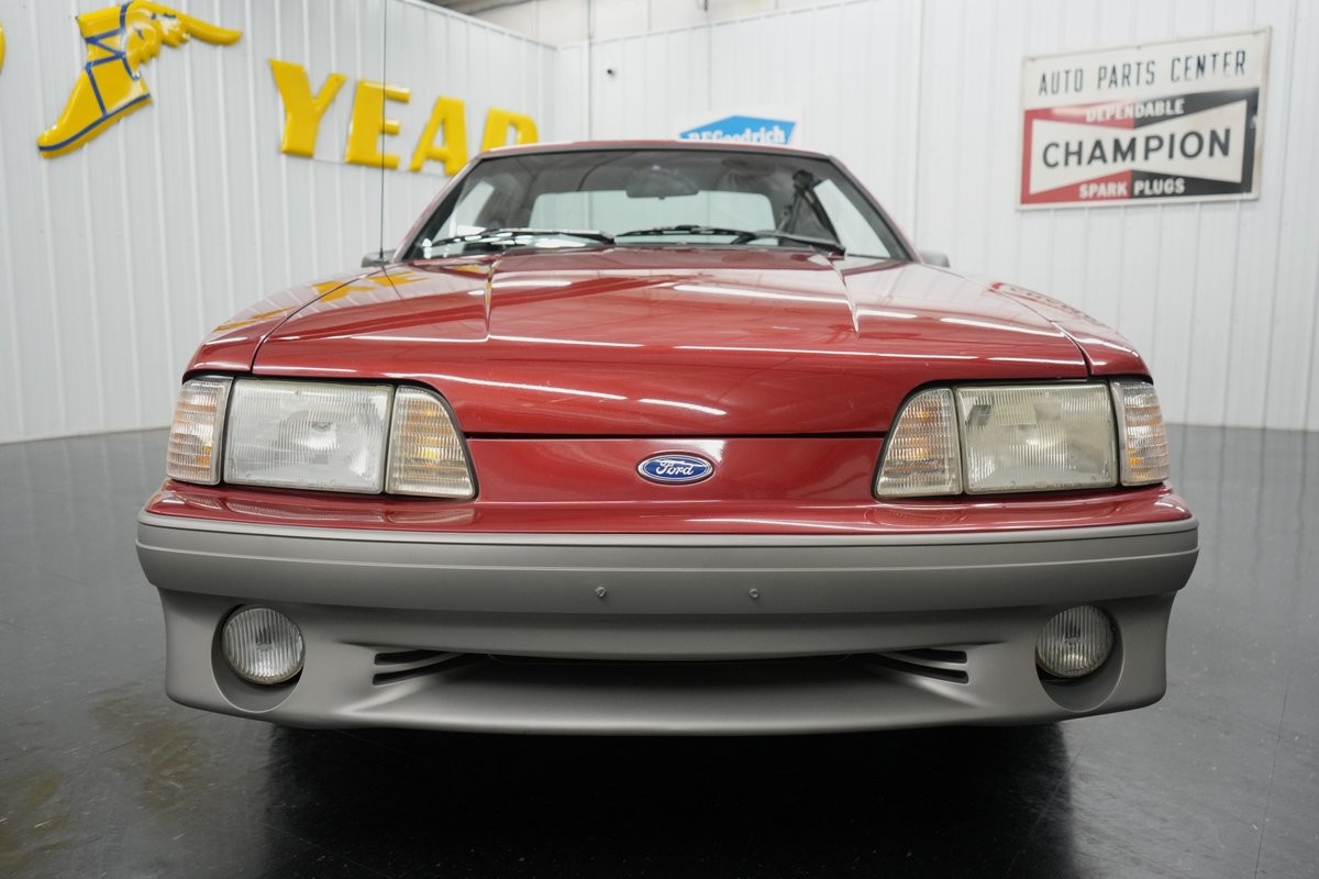 Ford-Mustang-1992-Hatchback-28