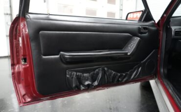 Ford-Mustang-1992-Hatchback-38