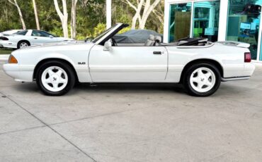 Ford-Mustang-1993-Convertible-10