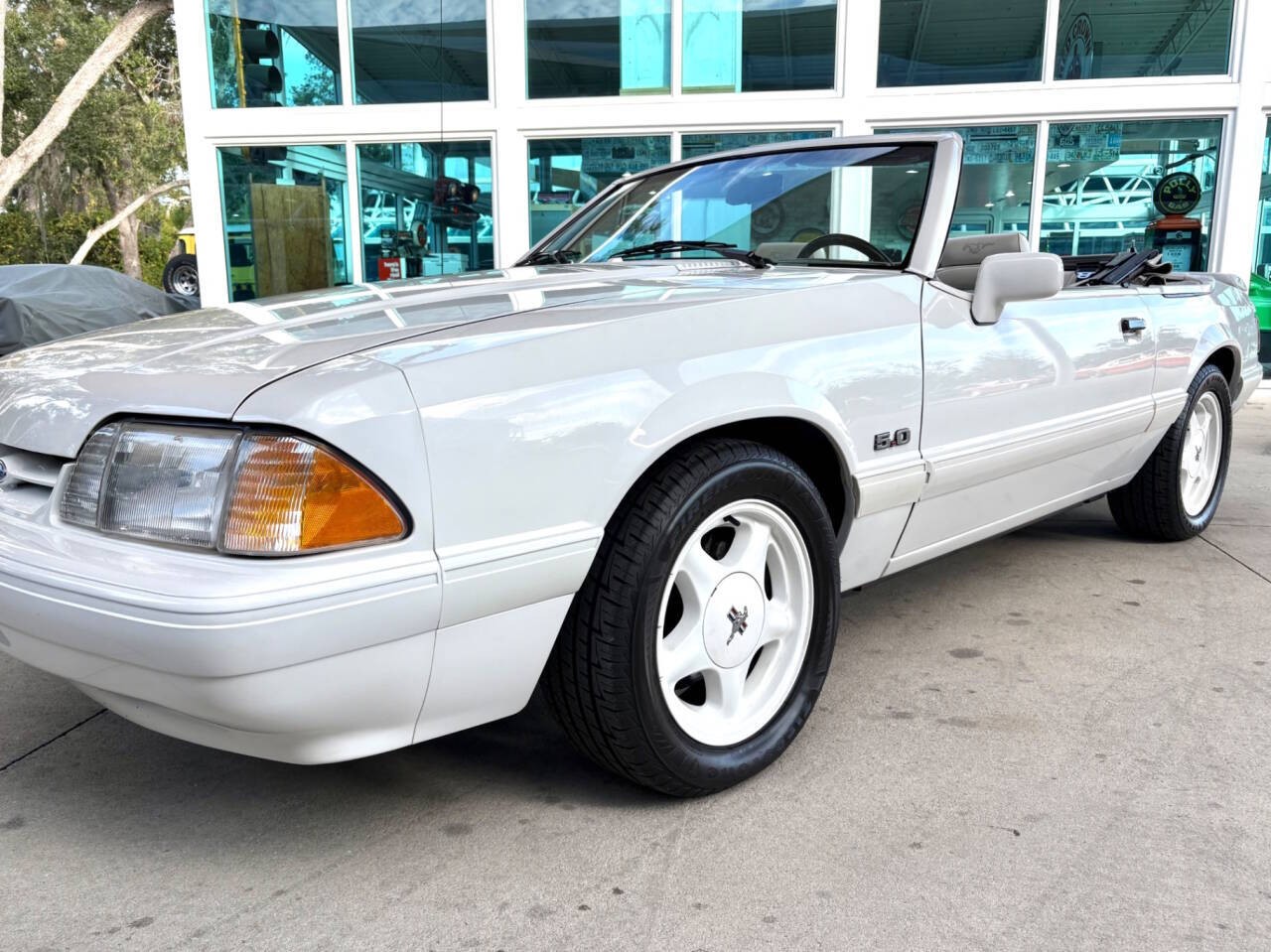 Ford-Mustang-1993-Convertible-12