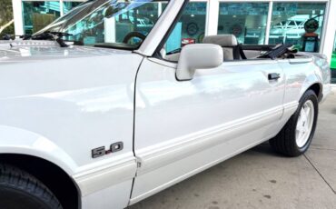 Ford-Mustang-1993-Convertible-13