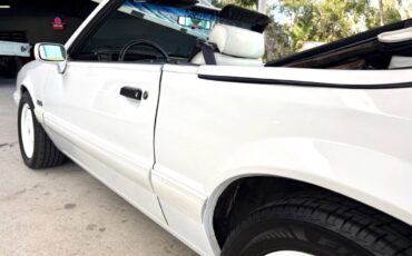 Ford-Mustang-1993-Convertible-14