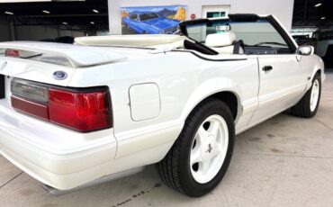 Ford-Mustang-1993-Convertible-16
