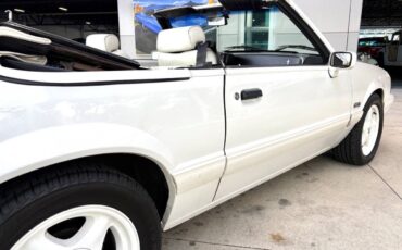 Ford-Mustang-1993-Convertible-17