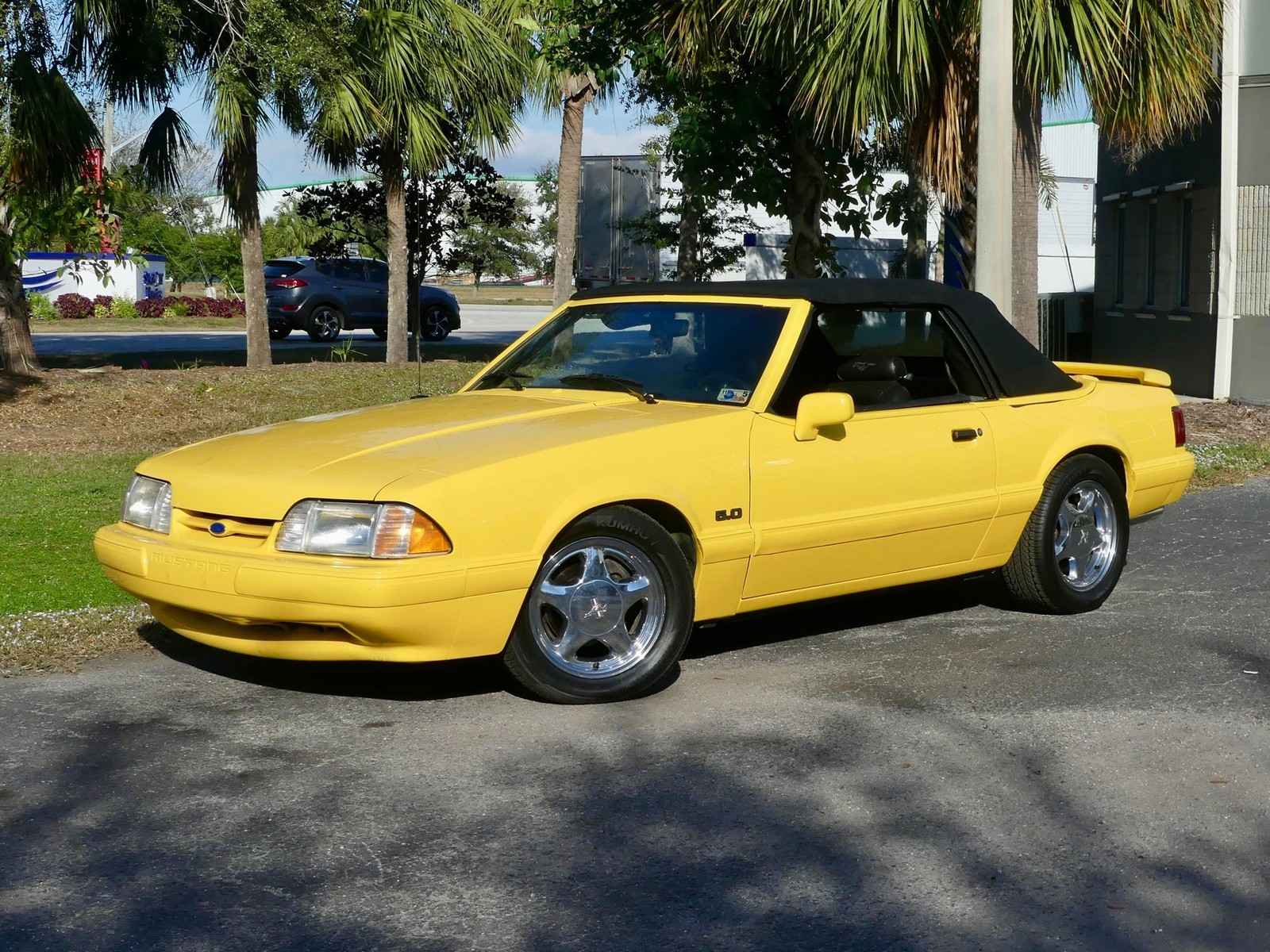 Ford-Mustang-1993-Convertible-2