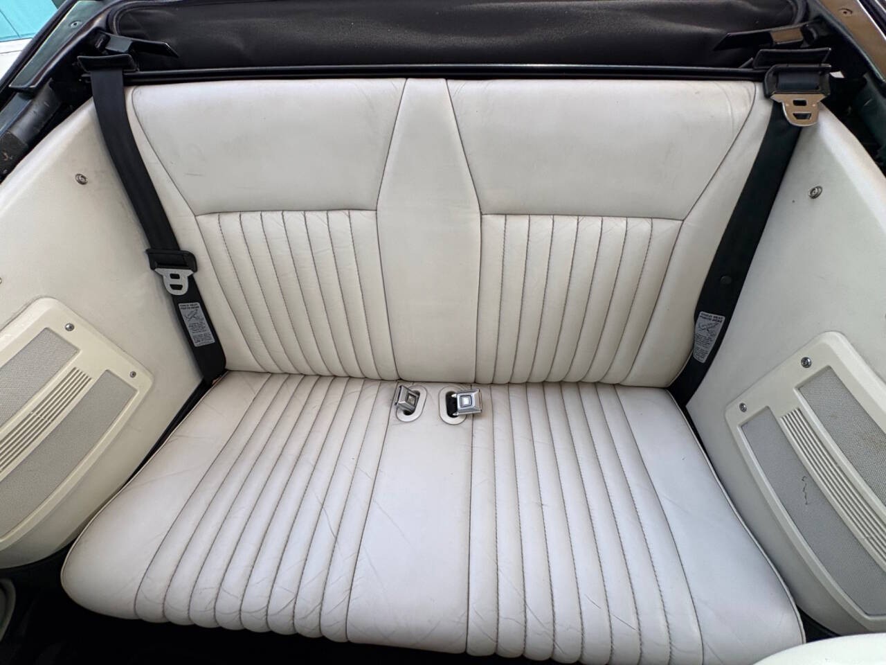 Ford-Mustang-1993-Convertible-27