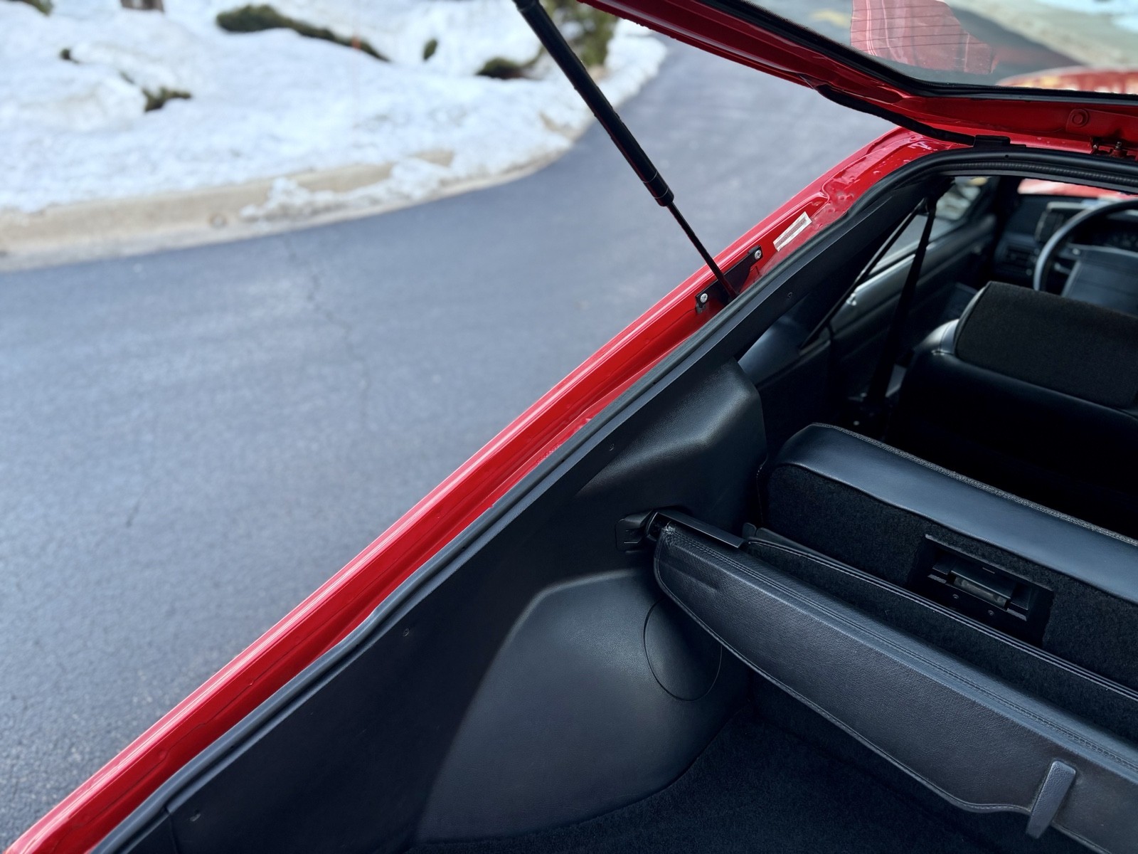 Ford-Mustang-1993-Hatchback-15