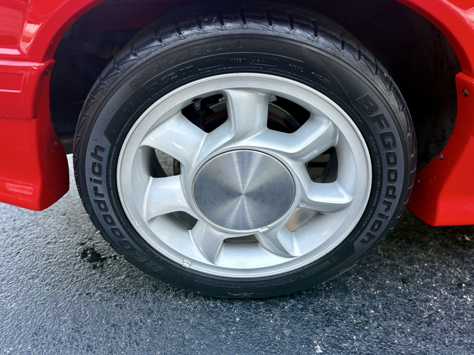 Ford-Mustang-1993-Hatchback-24