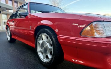 Ford-Mustang-1993-Hatchback-35