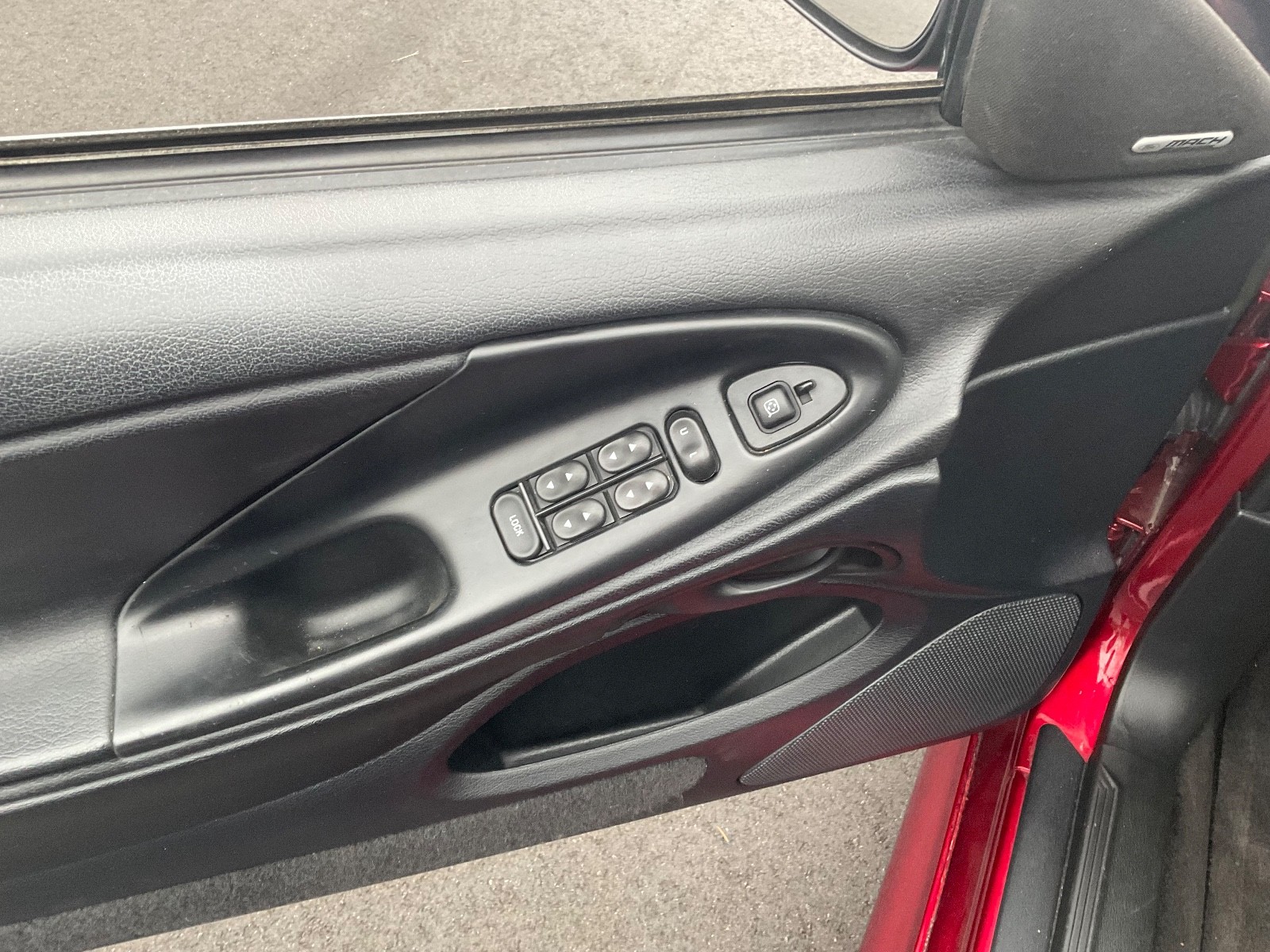 Ford-Mustang-1996-Convertible-28