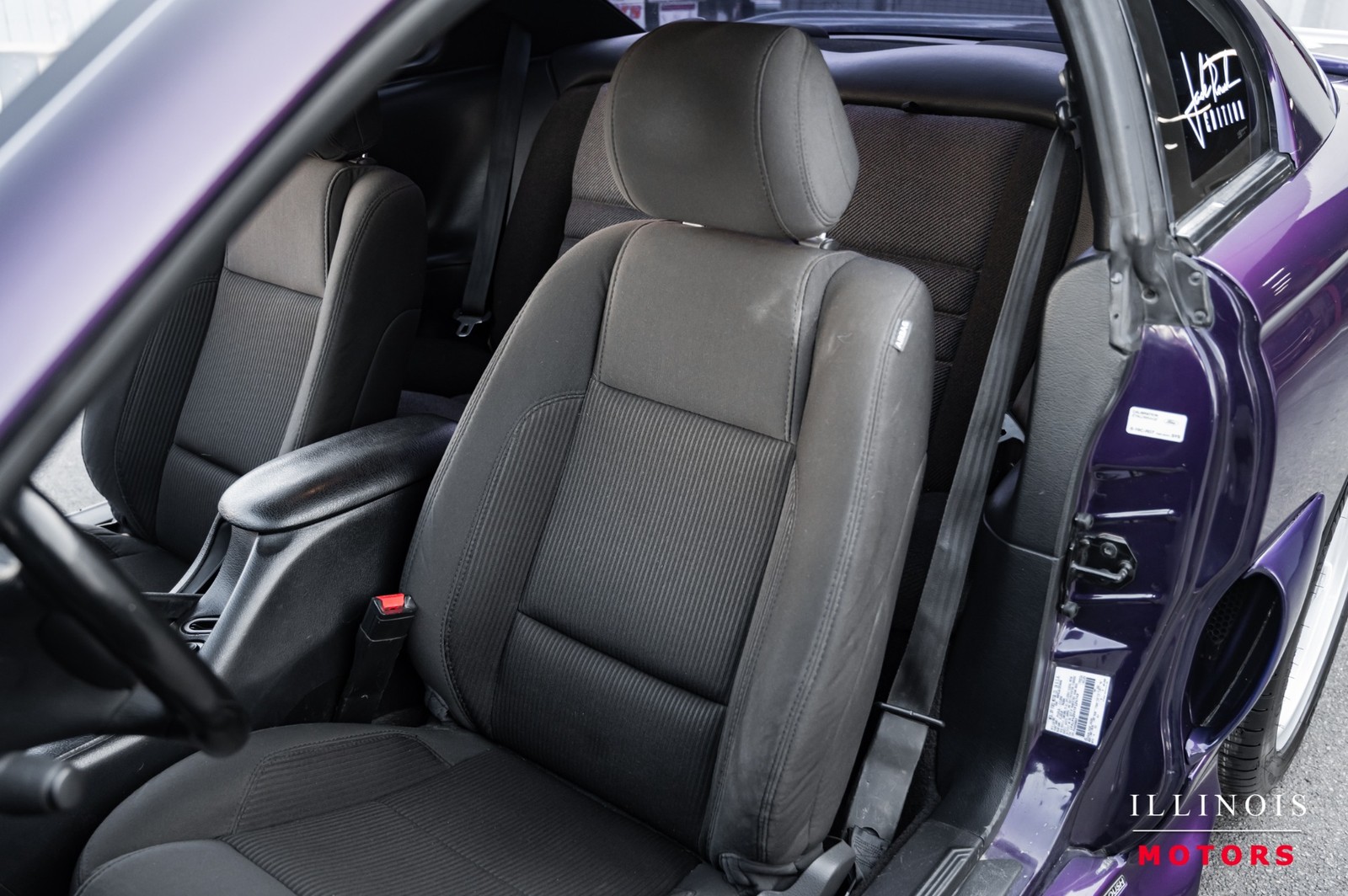 Ford-Mustang-1996-Coupe-21