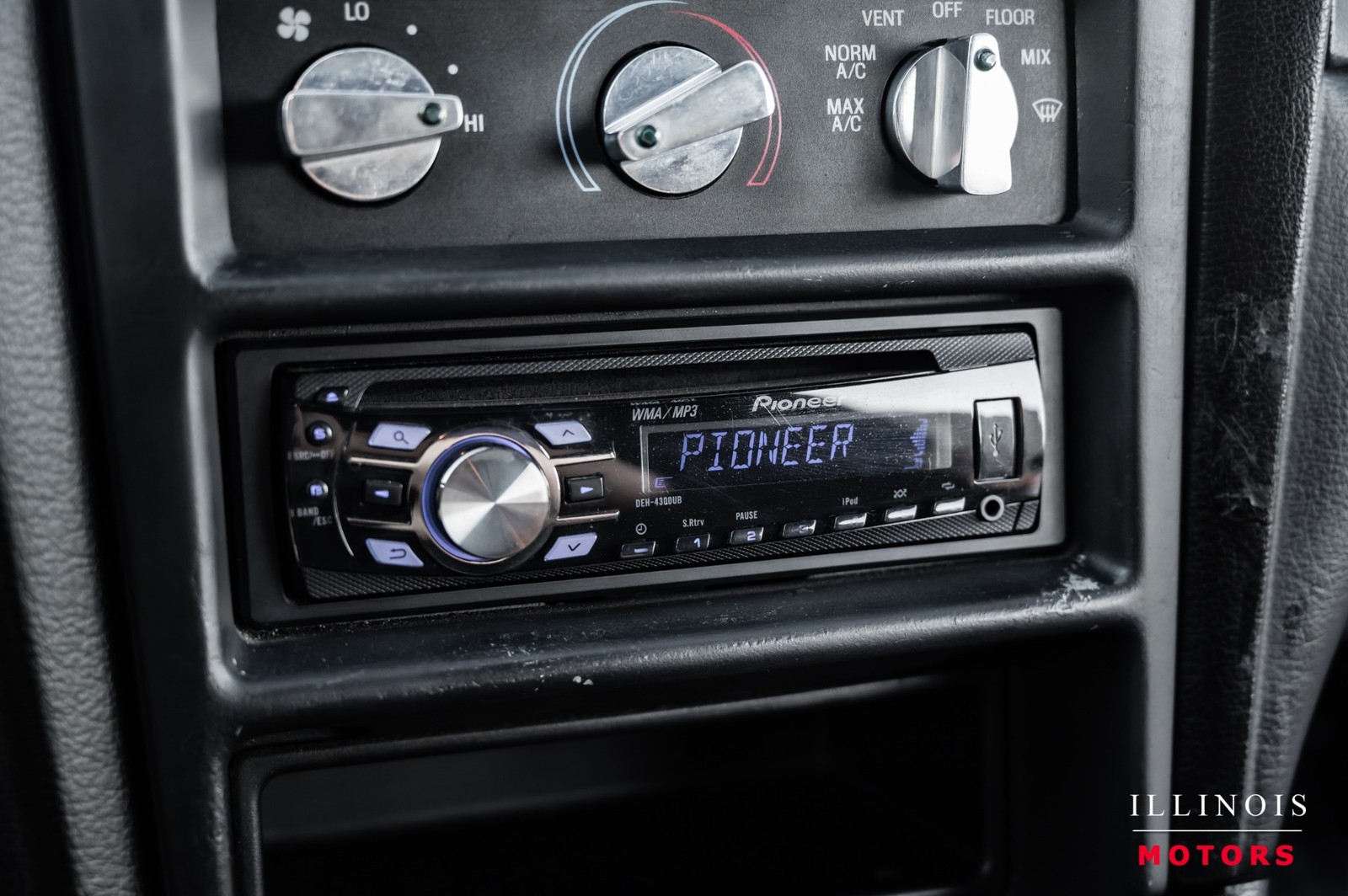 Ford-Mustang-1996-Coupe-29