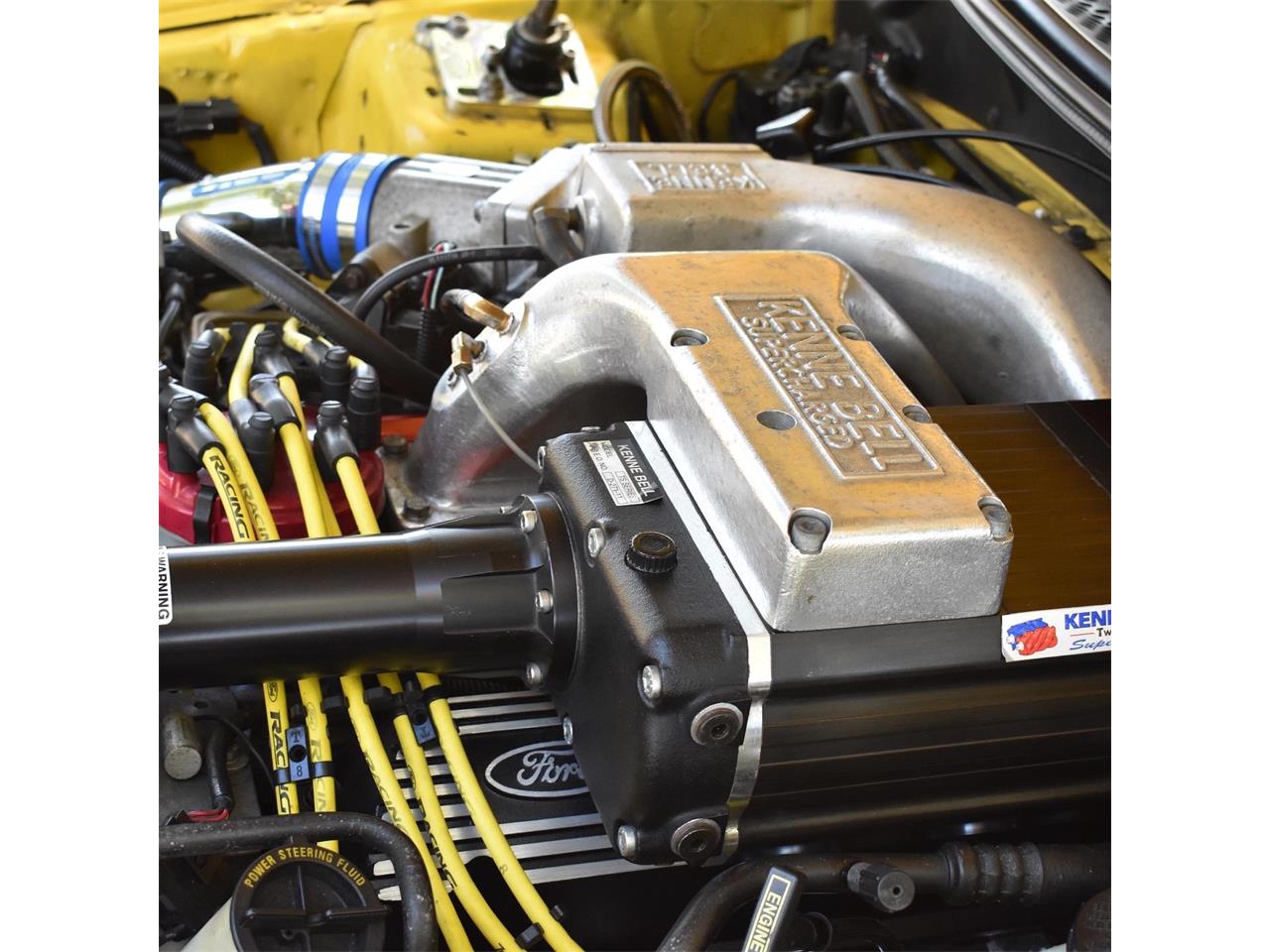 Ford-Mustang-gt-1994-Canary-Yellow-Black-10