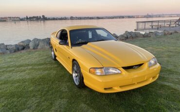 Ford-Mustang-gt-1994-Canary-Yellow-Black-3