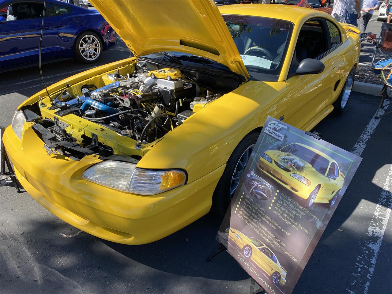 Ford-Mustang-gt-1994-Canary-Yellow-Black-7