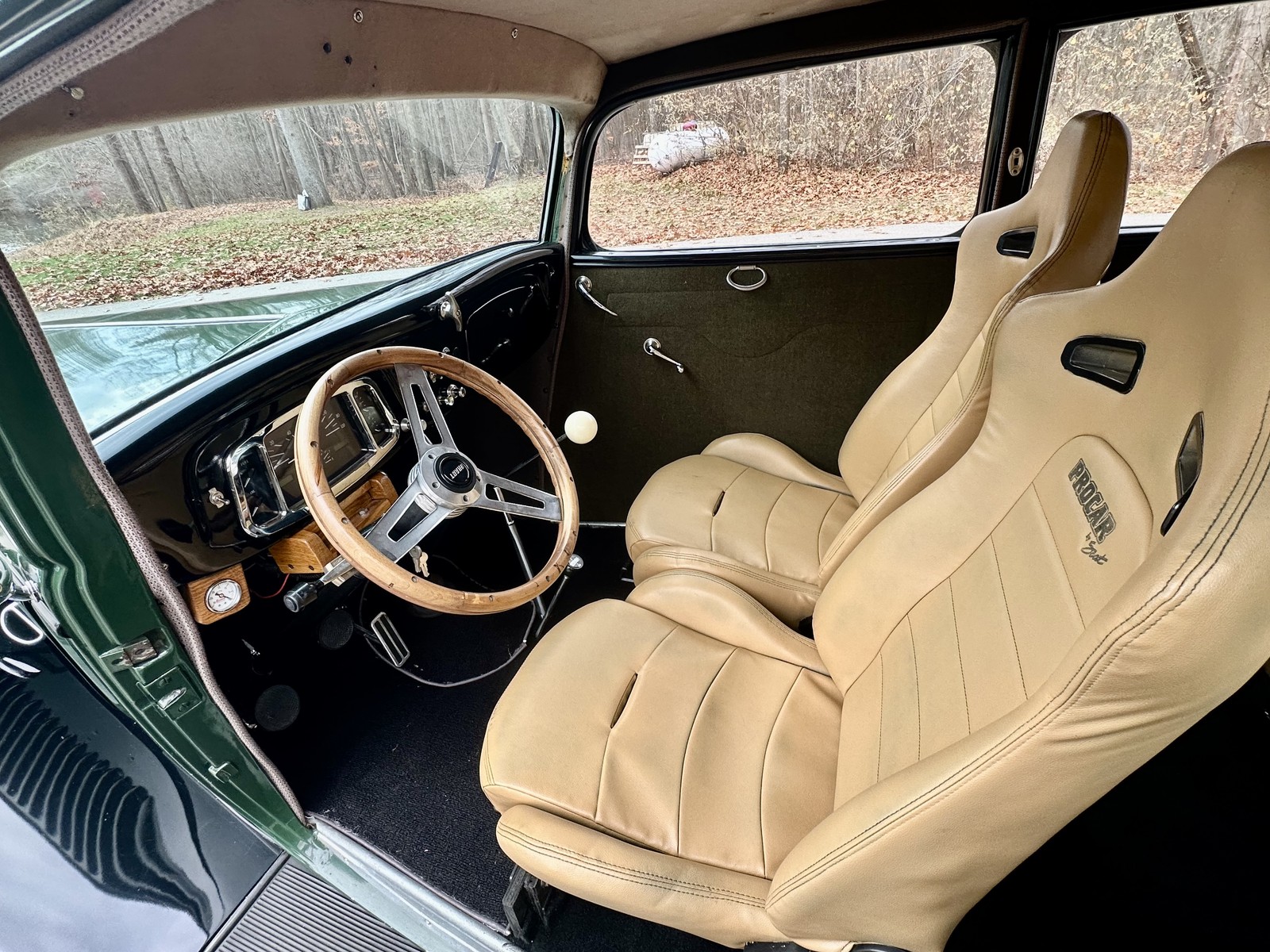 Ford-Other-1933-2-Door-Coupe-2