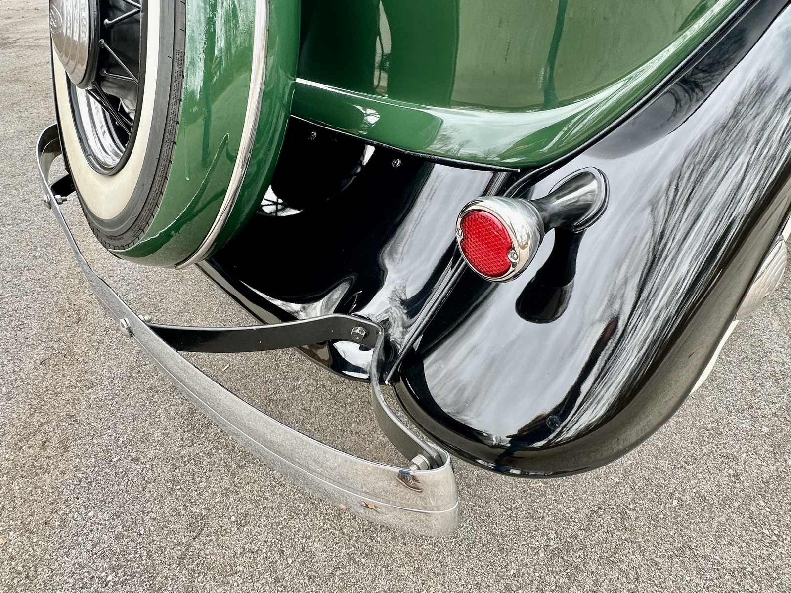 Ford-Other-1933-2-Door-Coupe-21