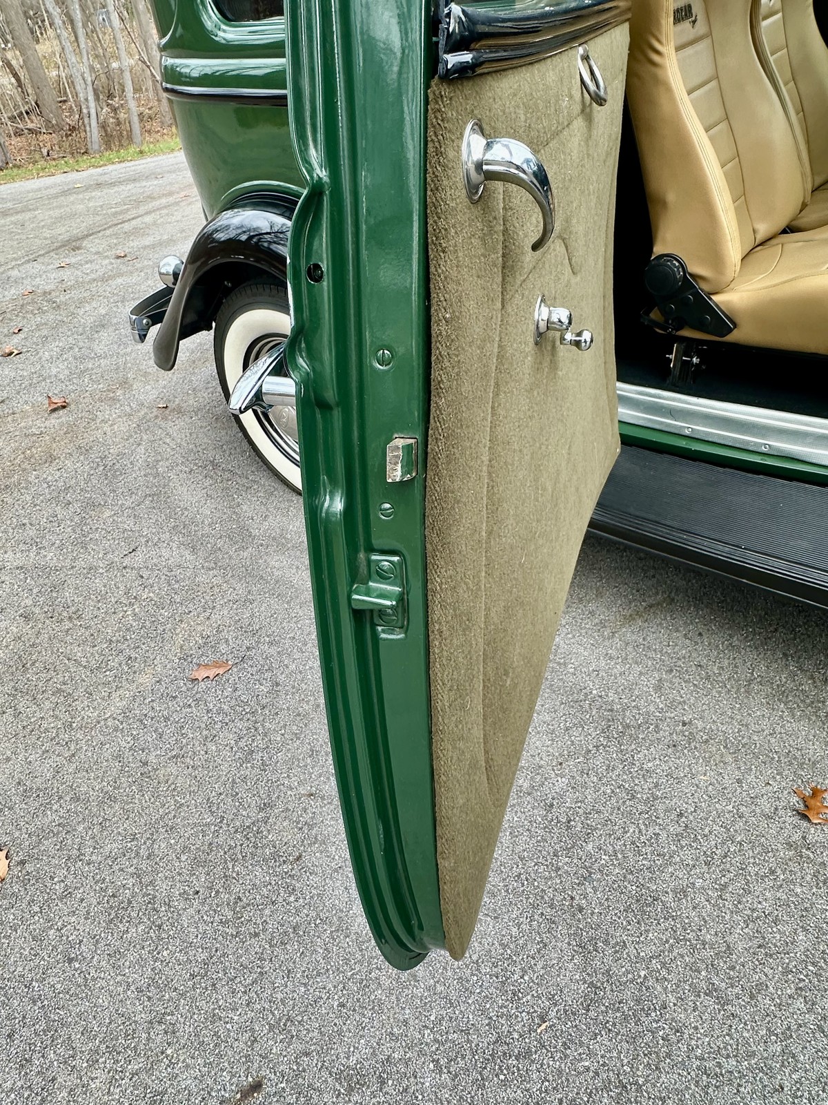 Ford-Other-1933-2-Door-Coupe-28