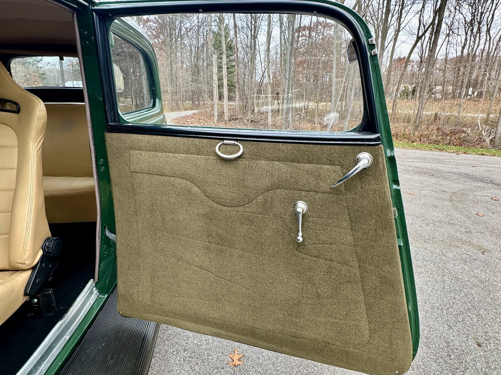 Ford-Other-1933-2-Door-Coupe-31