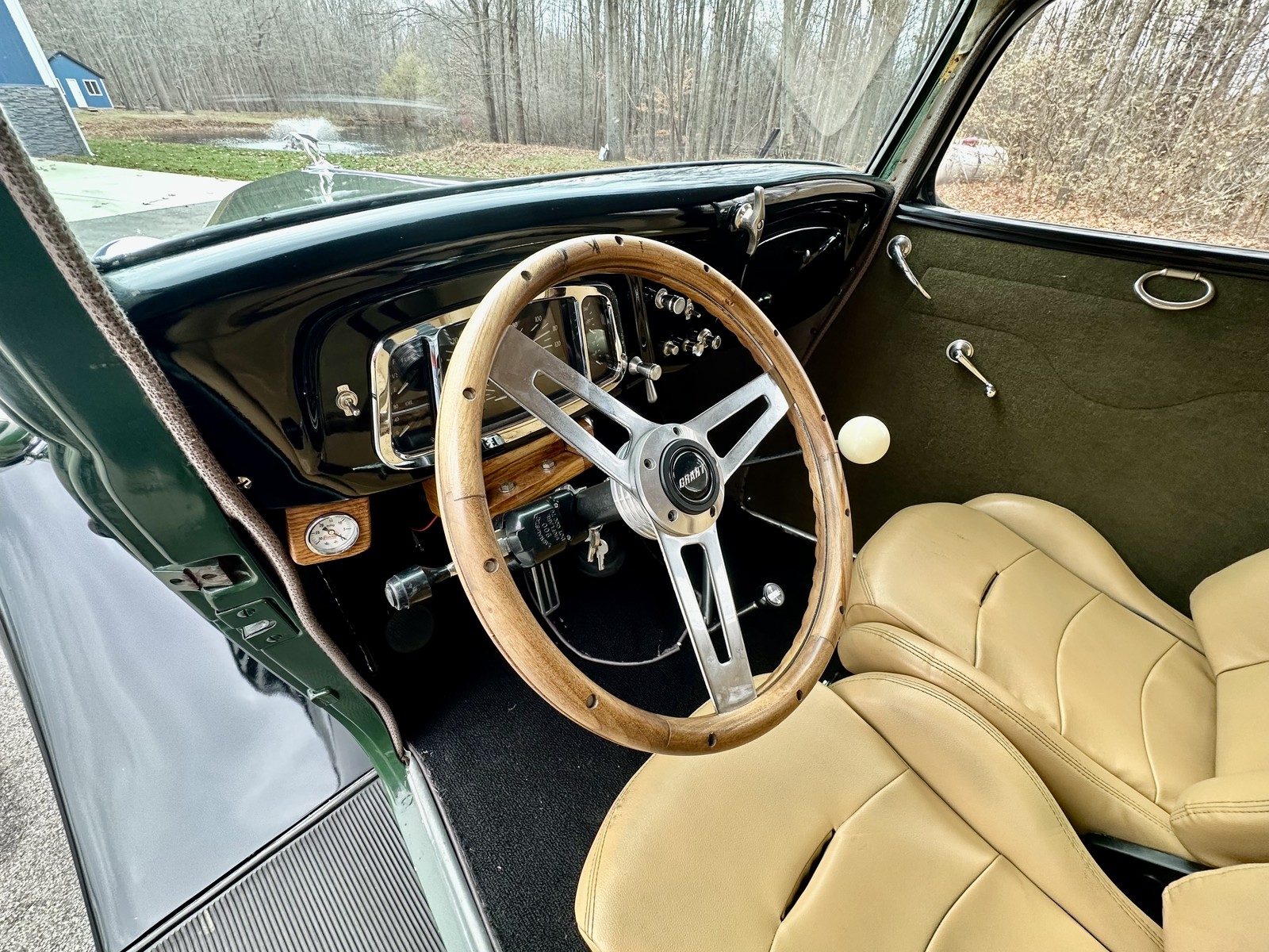 Ford-Other-1933-2-Door-Coupe-37