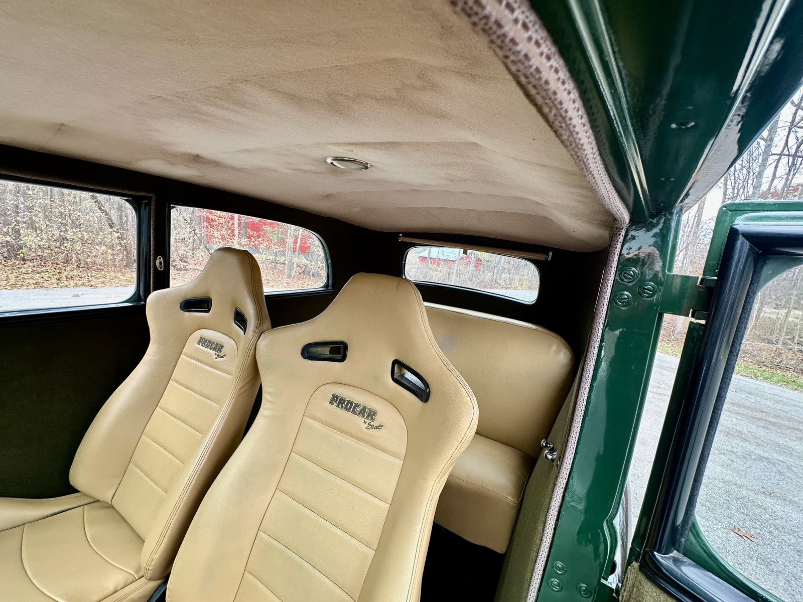 Ford-Other-1933-2-Door-Coupe-38