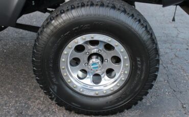 Ford-Other-1977-Gray-Black-21