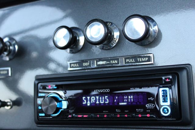 Ford-Other-1977-Gray-Black-27