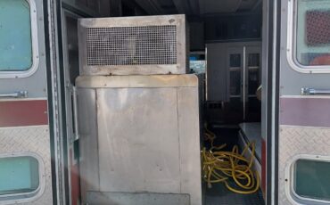 Ford-Other-1992-Ambulance-11